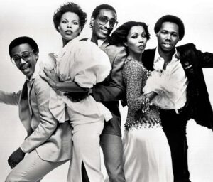 Chic: Il gruppo che ha ridefinito la disco music